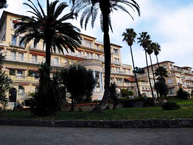 T2 BORD DE MER TERRASSE ET JARDIN 90M2