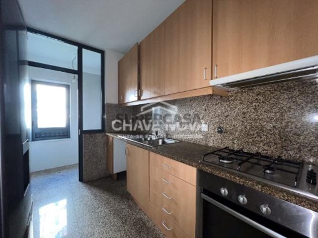 T2 c/ Lugar de Garagem em Oliveira do Douro
