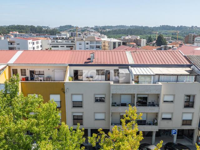 T2 c/ Terraço de 40 m² e Garagem | Centro de Paços