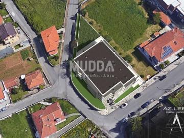 T2 c/ 2 varandas amplas e garagem fechada Novo Empreendimento Habitacional Nogueira do Cravo OAZ