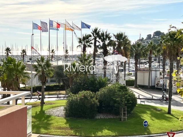 T2 Centre Ville Vue Mer ! 39m² Cavalaire sur Mer