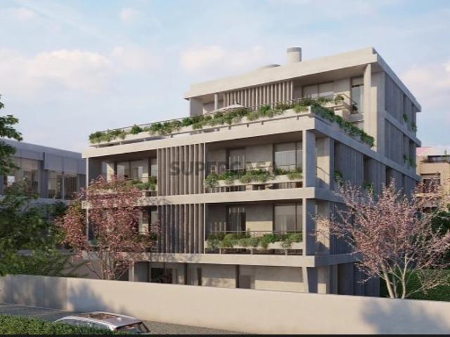 T2 Com 124m2 de jardim a poente/sul à Av.Marechal Gomes da Costa, Porto