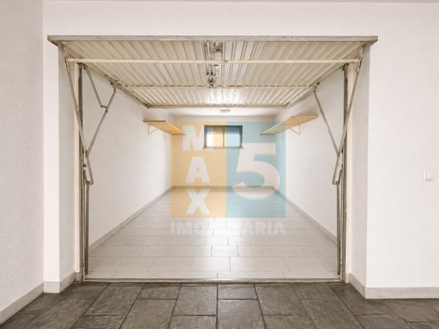 T2 com 2 Wc e box privada em Alcabideche 0m² Alcabideche