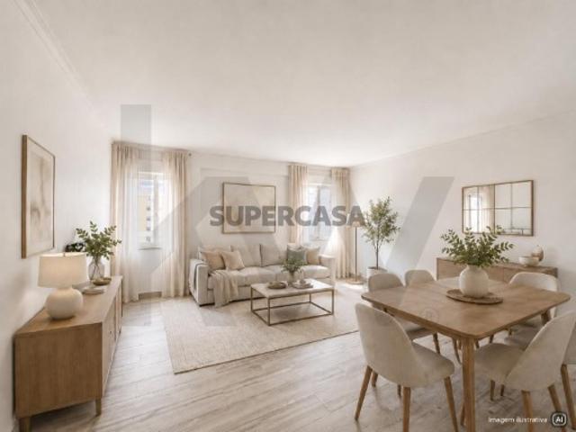 T2 com 78 m², vista desafogada, na Urbanização da Barrada, Carregado