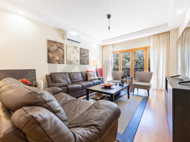 T2 com Box de 50 m² no Parque Residencial do Almirante – Santo António dos Cavaleiros