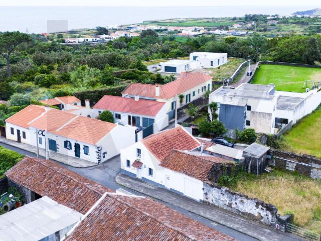 T2 com Garagem | Conforto e Tranquilidade a Minutos de Ponta Delgada
