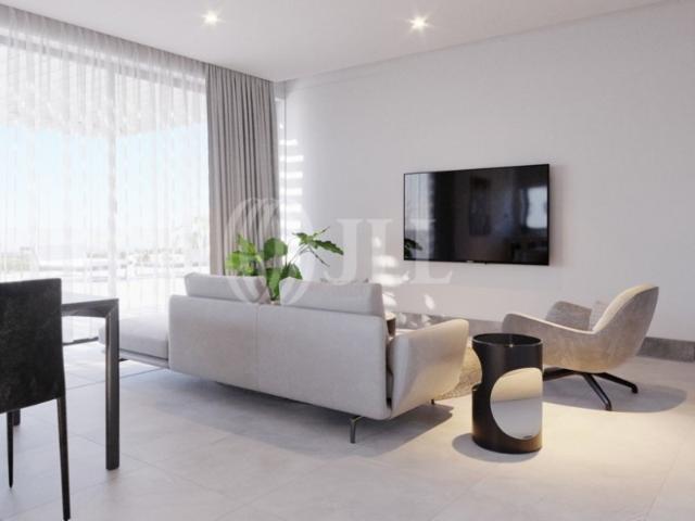 T2 com jardim, inserido no M33 Residences, Quarteira