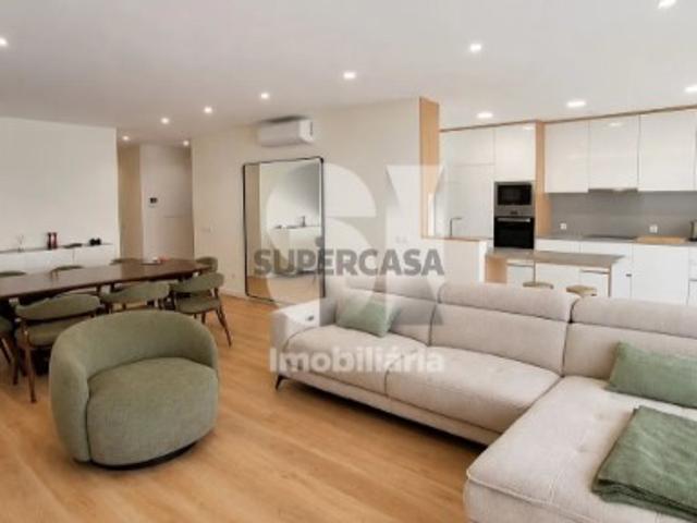 T2 com Jardim, Terraço e Garagem | Marinha Grande