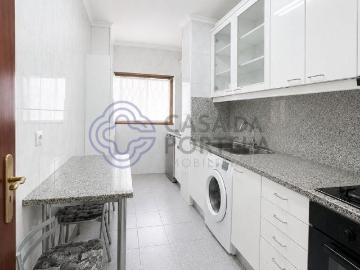 T2 com Lugar de Garagem | Senhora da Hora | Próximo do Norte. 73m² São Mamede De Infesta