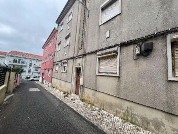 T2 com Sotão para reabilitação Falagueira, Amadora
