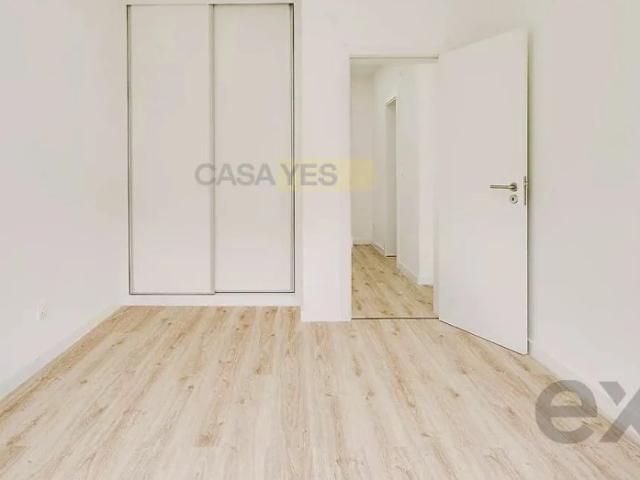 T2 com Suite | Totalmente Renovado | Av. Jaime Cortesão, Setúbal