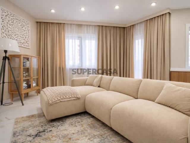 T2 com terraço 14.50m2 300 metros da costa