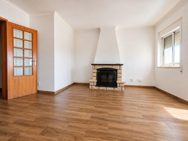 T2 com Terraço de 50 m², Barbecue e Vista sobre a Cidade
