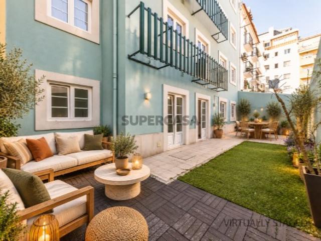T2 com TERRAÇO em Alcântara Lisboa