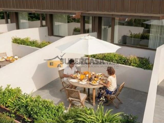T2 com terraço na Senhora da Hora
