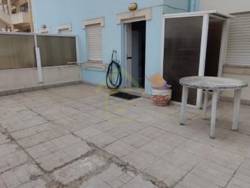 T2 com terraço no CENTRO da cidade