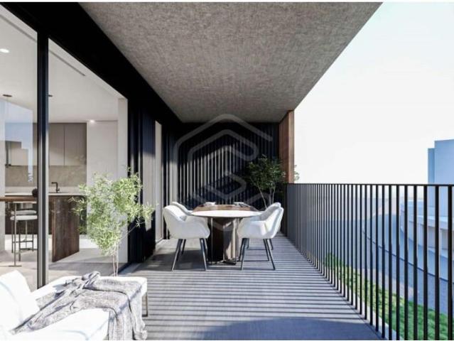 T2, com varanda com 18.2m2 e Garagem para 1 carro. 85m² Oliveira Do Douro