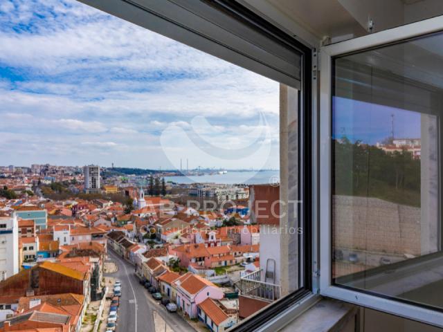 T2 com vistas desafogadas, São Julião, Setúbal