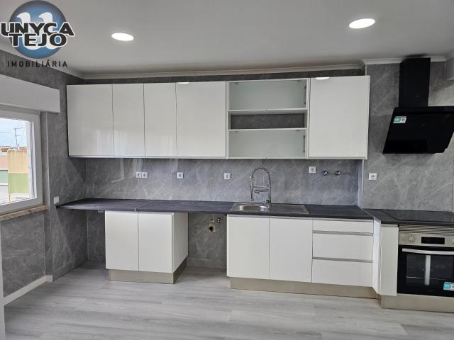 T2 completamente renovado, Centro de Setúbal