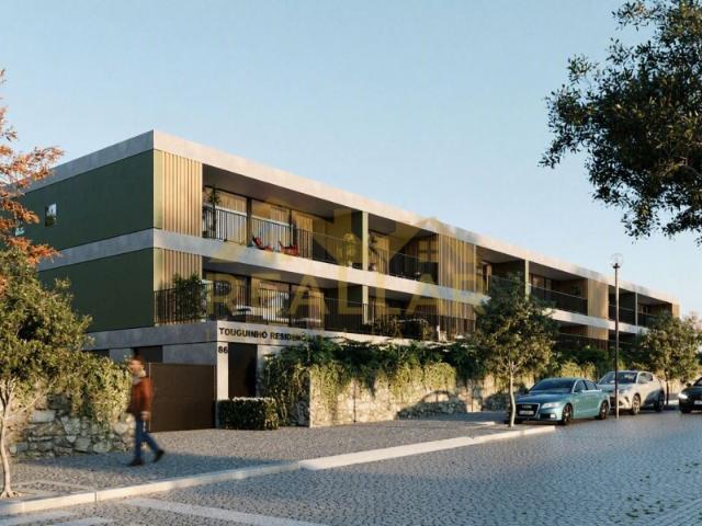 T2 Contemporâneo com Jardim e Terraço Privativos em Condomínio Exclusivo Touguinhó, Vila do Conde
