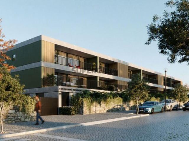 T2 Contemporâneo com Jardim e Terraço Privativos em Condomínio Exclusivo Touguinhó, Vila do Conde