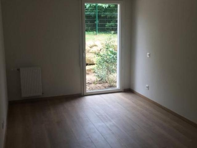 T2 de 40 m2 avec terrasse et parking Quartier Bassens 40m² Bassens