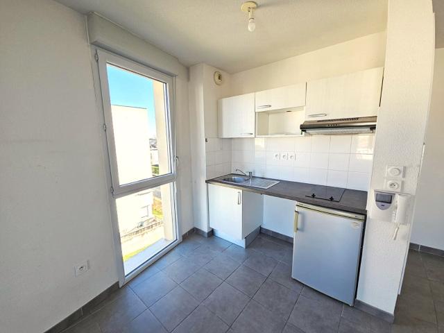 T2 de 42m2 avec balcon, pkg en dernier étage Grand Selve Vendu Libre