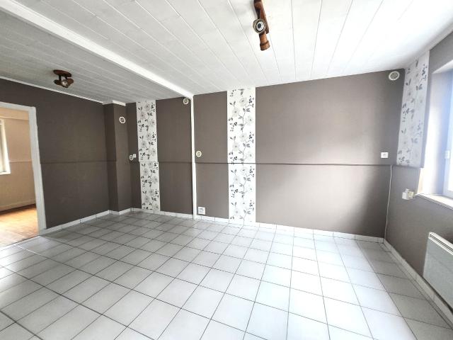 T2 de 48m2 hab.au calme avec stationnement + Cave 69630 CHAP