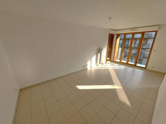 T2 DE 48M² CENTRE VILLE AVEC PARKING ET BALCON