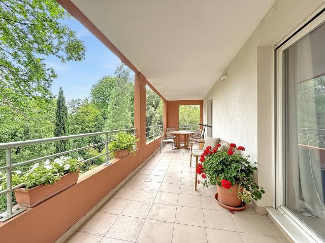 T2 de 54 m2 avec grande terrasse Croix d'argent