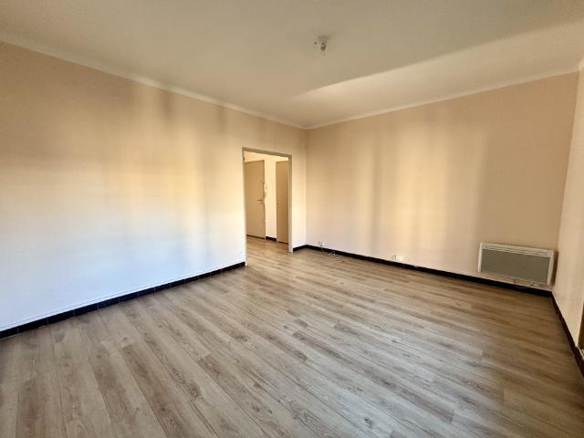 T2 de 55m2 avec terrasse et loggia Secteur Jarret | Berthoz Immobilier
