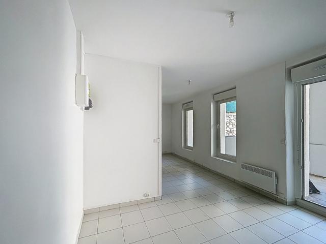 t2 de 63 m2 avec jardin de 88 m2 et terrasse de 18m2 au calm