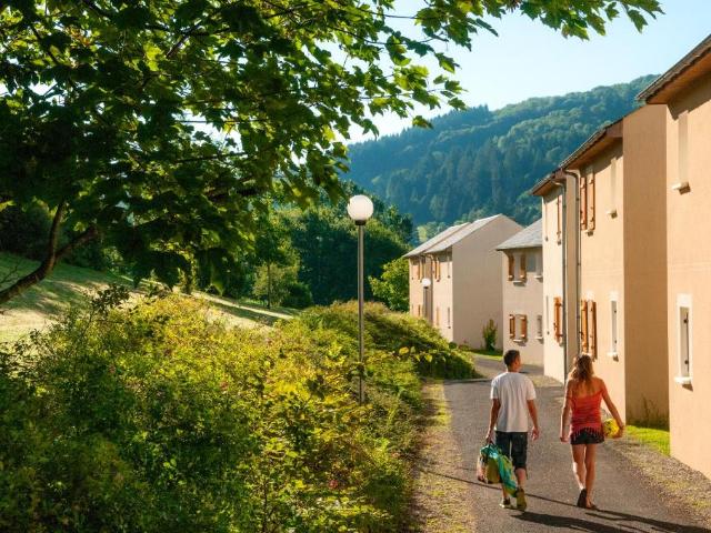 T2 de 27 m² à St Geniez d'Olt et d'Aubrac en Résidence de Tourisme Lot LMNP géré par GOELIA Revenu locatif immédiat