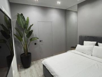 T2 de 30m² – Paris 17 – étage élevé – 833/mois CC