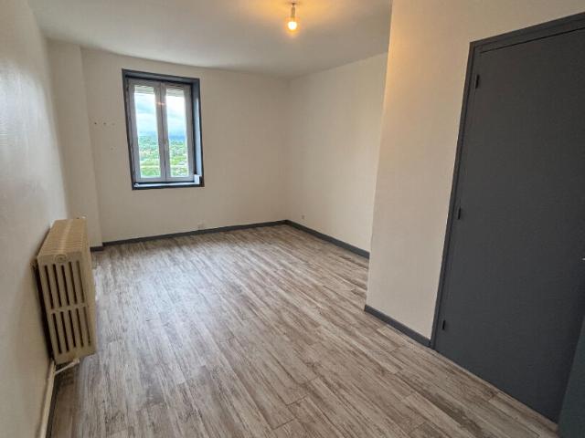 T2 de 37.6m2 Montceau les Mines