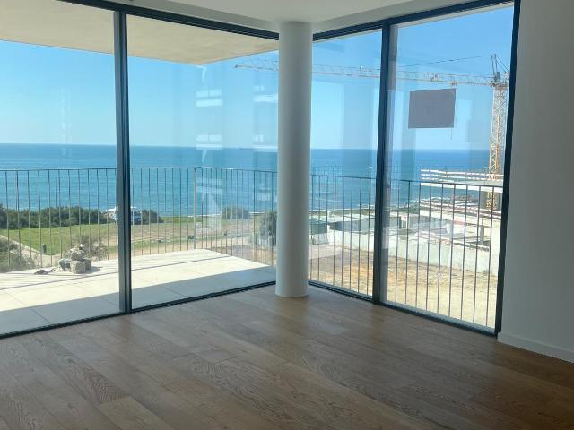 T2 de Luxo em Canidelo | Vista Mar Inalterável | 50 m da Praia