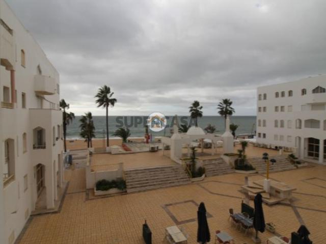 T2 de Luxo Totalmente Remodelado A 50 metros da Praia de Quarteira!