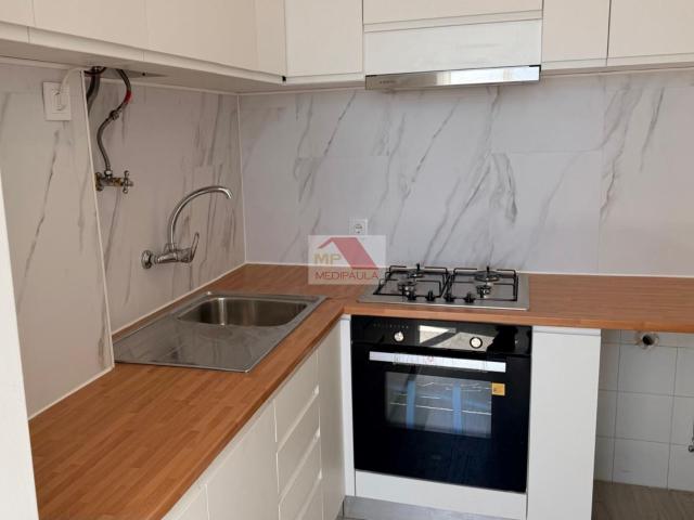T2 DE ORIGEM TOTALMENTE REMODELADO, COM VISTA PARA O RIO TEJO, SUÍTE E 2 CASAS DE BANHO | GRAÇA LISBOA