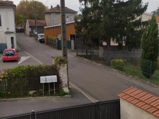 T2 disponible RDC/1er étage RUE CLAUDE BROSSE 69360 SEREZIN DU RHONE, Sérézin du rhône