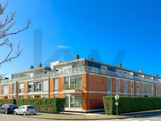 T2 Duplex com Piscina em Lavra: Onde o conforto do Lar encontra a brisa do Mar!