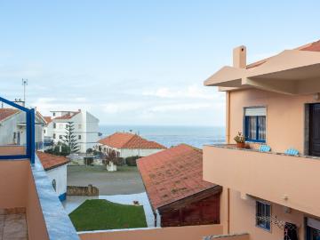 T2 Duplex a 3 minutos da praia com garagem