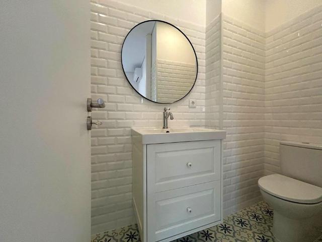 T2 Duplex a estrear com jardim | Foz Velha T2 Duplex totalmente renovado, a estrear, situado no cor