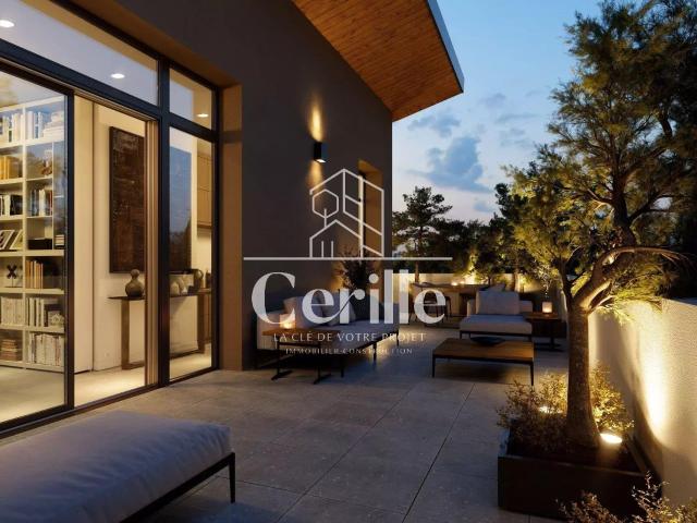T2 duplex dernier étage Vitrolles 66m² Marseille 8ème