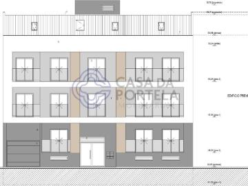 T2 Duplex em Vale de Milhaços com varandas, suíte, arrumos e. 96m² Corroios
