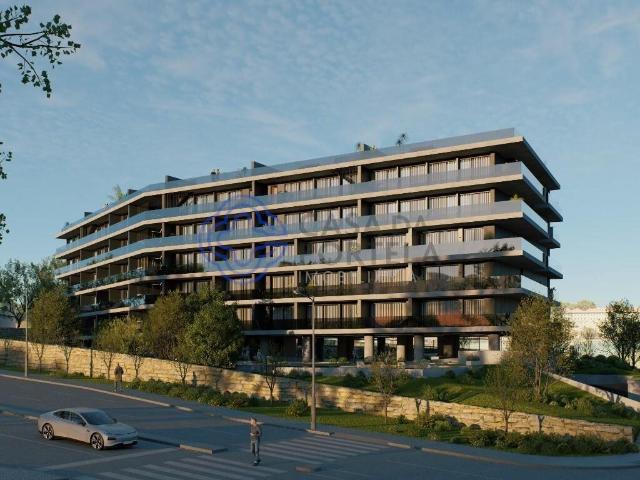 T2 Duplex Exclusivo com Rooftop Privativo em Vila Nova de Ga. 95m² Oliveira Do Douro