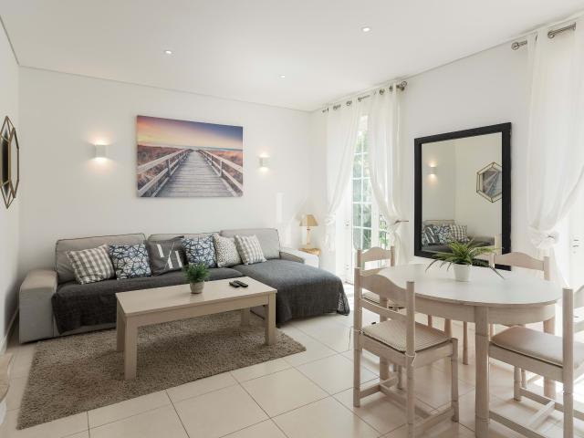 T2 Duplex Old Village | Arrendamento mensal| I007RM