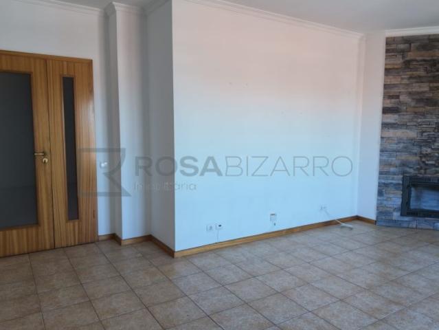 T2 Duplex no último andar com vistas panorâmicas e garagem fechada