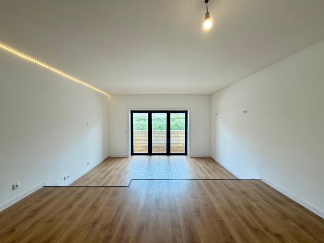 T2 Duplex Praia da Madalena