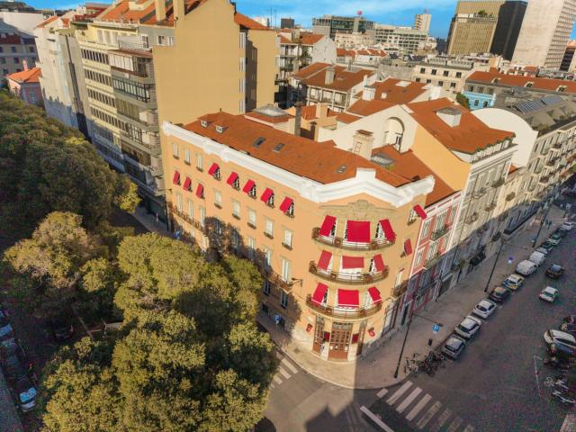 T2 em Águas Furtadas com Cozinha Renovada | Avenidas Novas, Lisboa
