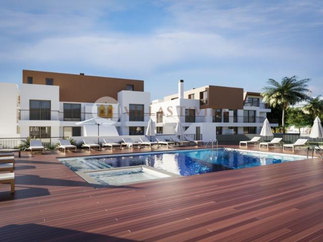 T2 em Cabanas de Tavira Último Andar com piscina e garagem Box AD